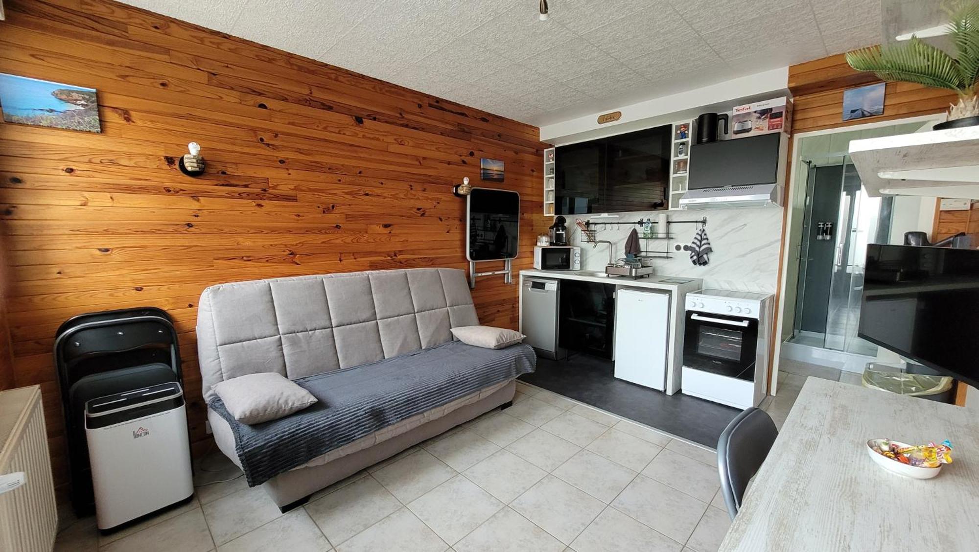 Update Location Lanester Exterior foto