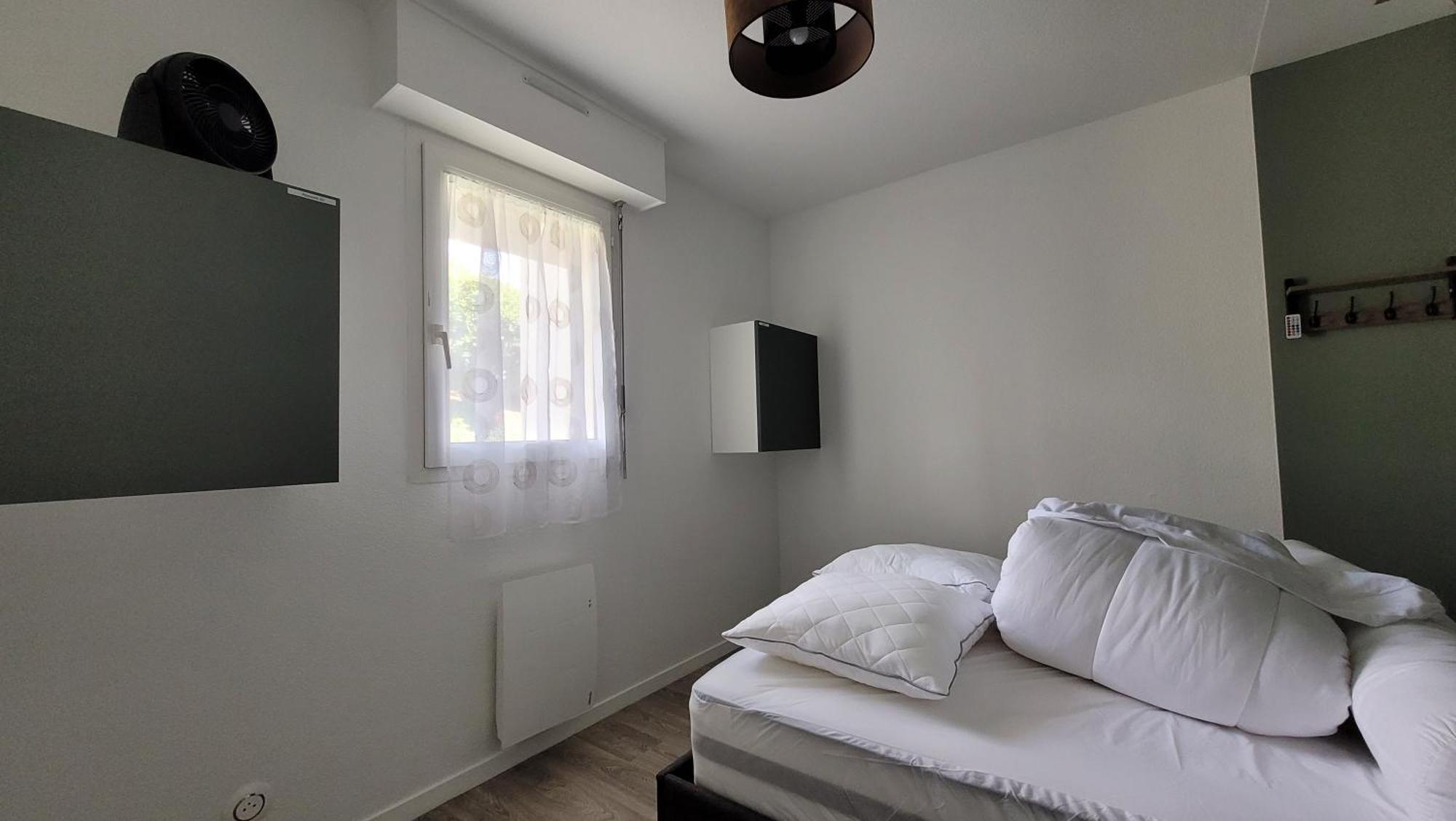 Update Location Lanester Exterior foto